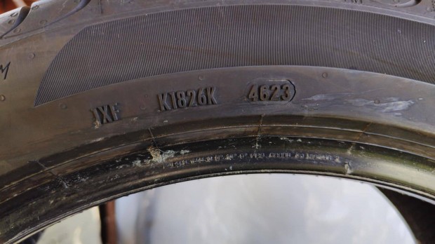 2Pirelli Powergy 225/45 R18 95Y nyári gumi újszerű állapotban