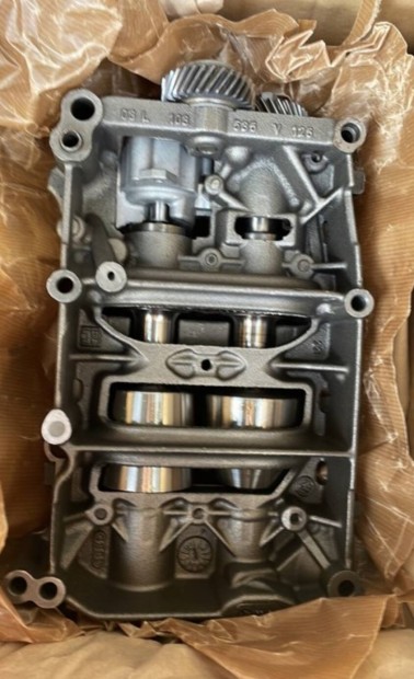 2.0tdi pd cr vw audi gyri j Balanc tengely 03l103537