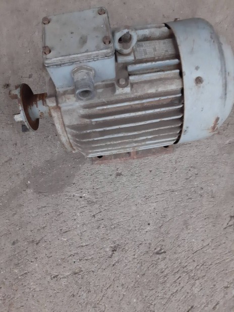 2,2 KW villanymotor elad