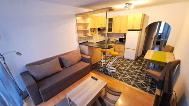 2+2 szob�s kertv�rosi lak�s elad�!