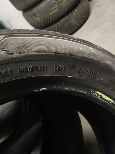 2-2db 235/55r19 és 255/50r19 y XL Barum Bravuris 5
