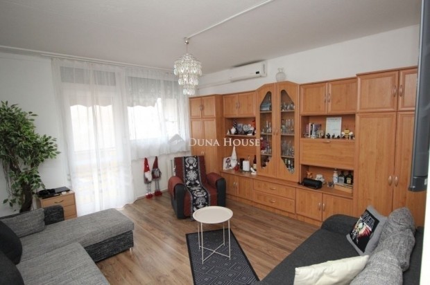 2,5 szob�s erk�lyes lak�s a Sz�chenyiv�rosban