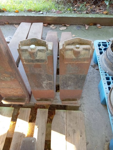 2,5 tonn�s villap�r