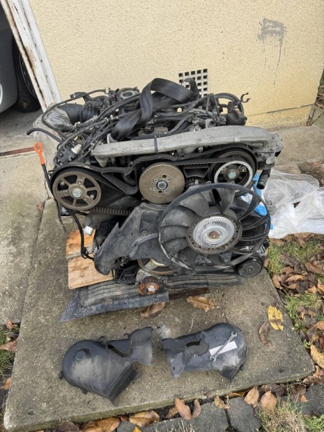 2.5 v6 TDI 106k adagol tkletes mkd llapotban!