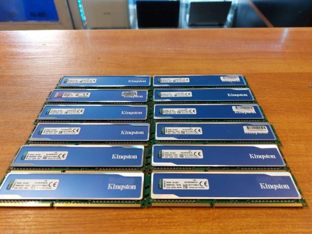 2 GB DDR3 gamer Kingston Hyperx RAM-ok kirustsa!