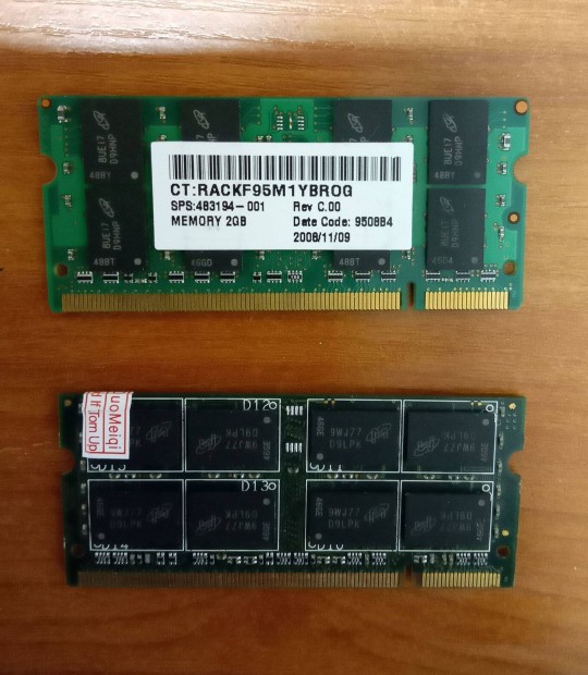 2 GB-os notebook DDR2 RAM modulok