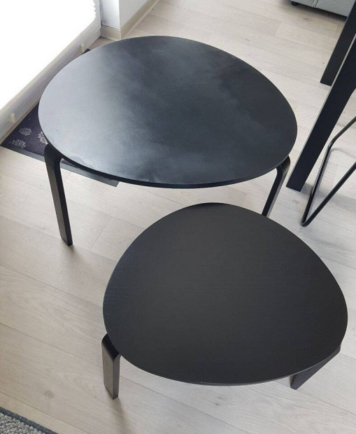2 Ikea Svalsta asztal