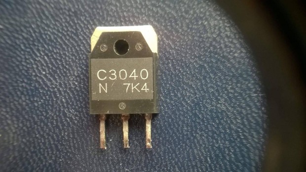 2 SC 3040 tranzisztor , N , 400 V , 9 A , bontott , eredeti