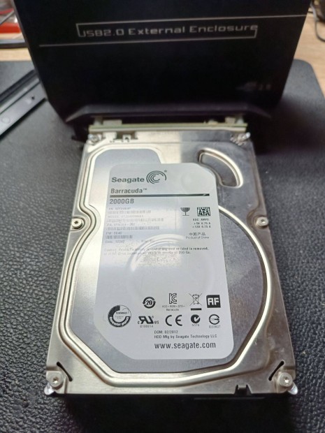 2 TB 3,5" kls HDD, merevlemez, winchester elad