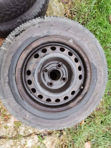 2 darab 13" utnfut Lemezfelni 90%- os nyri gumikkal