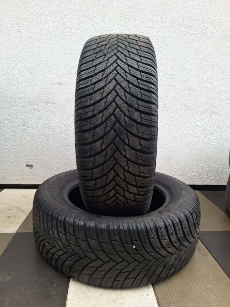2 darab 215/60 r16 Firestone Winterhawnk 4 �jszer� t�ligumi DOT2121