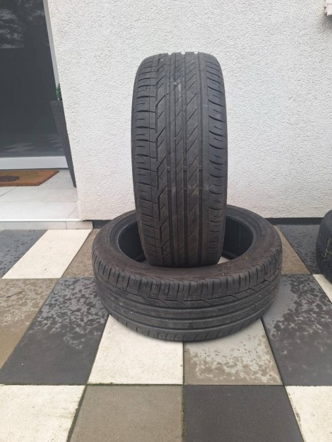 2 darab 225/45 19 újszerű Bridgestone Turanza T001 DOT1917