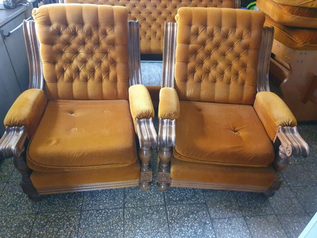 2 darab, nagy méretű Koloniál fotel