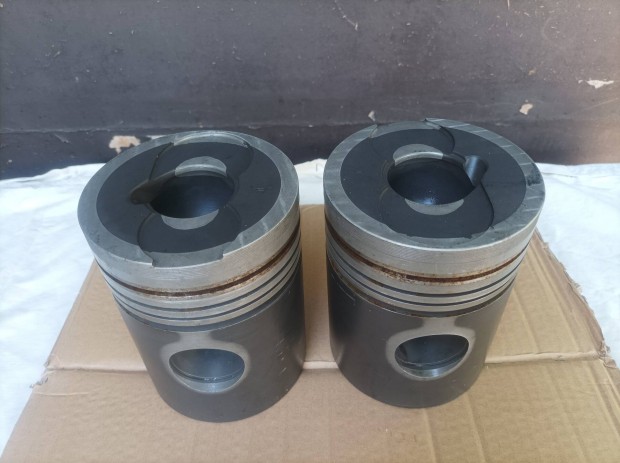 2 db 121 mm-es turbós Rába dugattyú egyben.