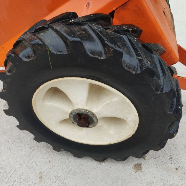 2 db 12"-os tömör kerék kultivátor, rotációs kapa, kerti traktorhoz