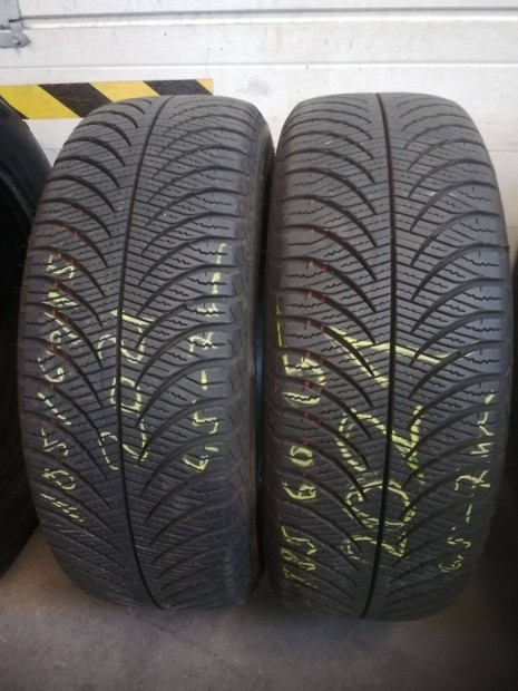 2 db 185/60R15 Goodyear Vector 4 évszakos gumi