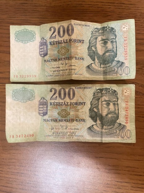 2 db 200 forintos bankjegy