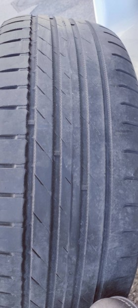 2 db 205/60 R16 (V96) extra load xl Nokian wetproof gumiabroncs
