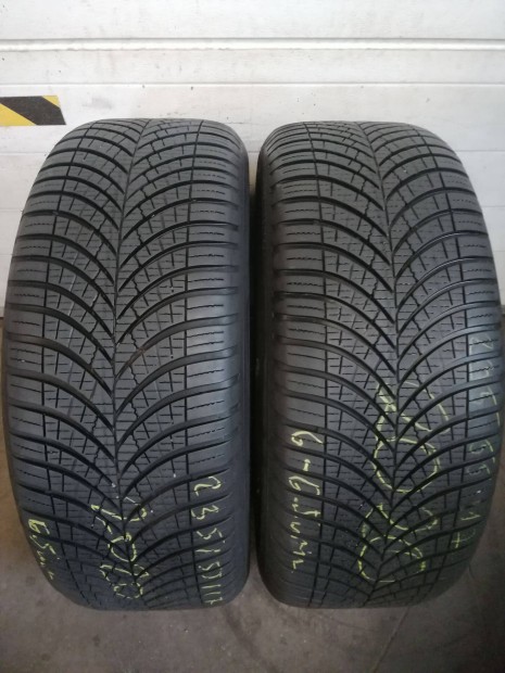 2 db 235/55R17 Goodyear Vector vszakos gumi