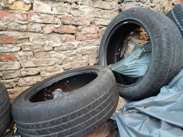 2 db 245/50 R20 gumiabroncs DOT 2018 Ingyen, Bp