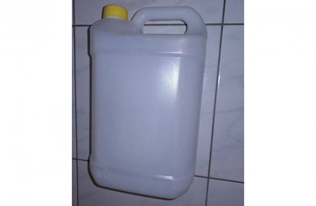 2 db 5 literes kanna
