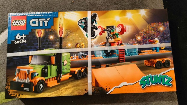 2 db Ajndknak is j LEGO City Kaszkadr show teheraut (60294), kami