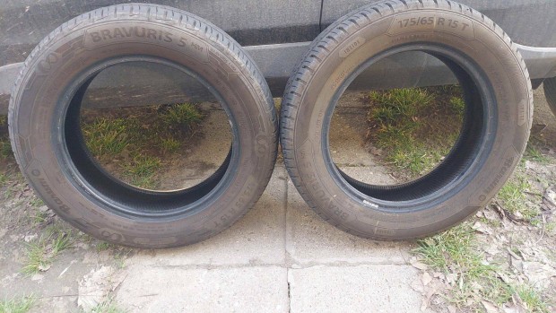 2 db Barum Bravuvis 5 haszn�lt keveset futott gumiabroncs