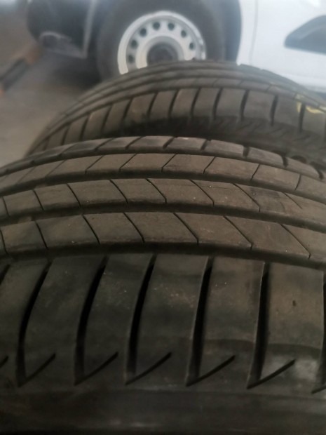 2 db Bridgestone Touranza T005 101w