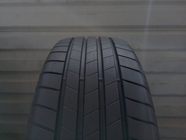 2 db Bridgestone Turanza T005 205/60 R16 96V XL nyárigumi