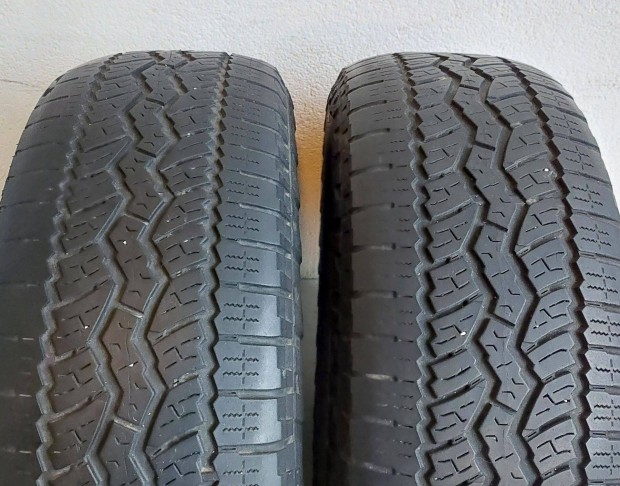 2 db Falken 265/60 R18 ngyvszakos gumi