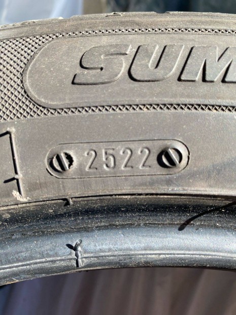 2 db Kormoran ny�ri gumi 245/45 R19 j� �llapotban
