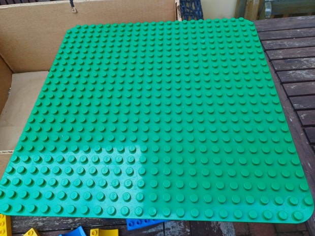2 db Lego Duplo alaplap