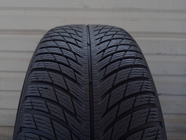 2 db Michelin Pilot Alpin 5 SUV 235/50 R20 104V XL téligumi