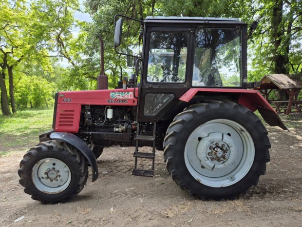 2 db Mtz 820 traktor friss műszakival 2013