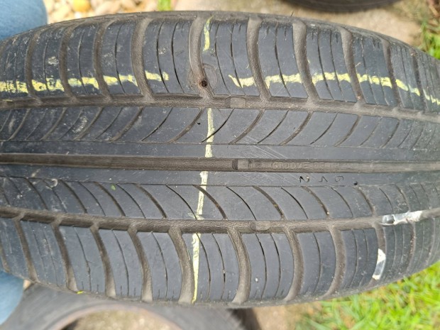 2 db Nokian Nre nyári gumi 185/60/R14