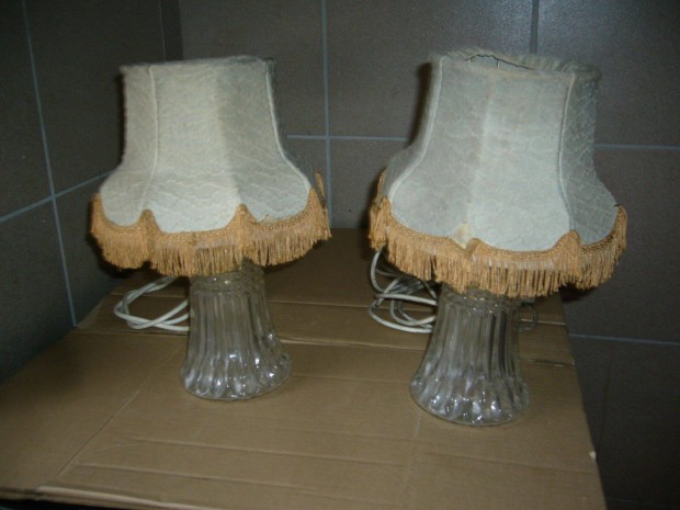 2 db Retro asztali lmpa,