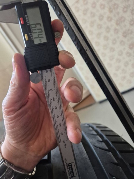 2 db Sebring nyrigumi kb.3E km-t futott,szmlval garancival a kpen