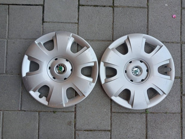 2 db Skoda gyri 15 colos dsztrcsa