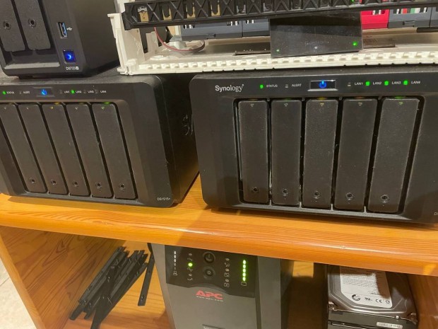 2 db Synology DS1515+