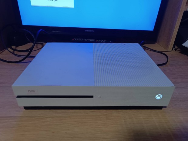 2 db Xbox one S alkatrésznek donornak