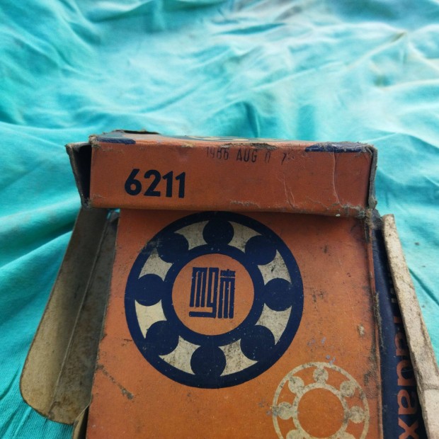 2 db. 6211 MGM radax csap�gy