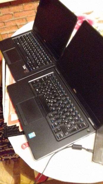 2 db. Dell i5-s laptop, HDMI,WIFI,Webkam, az egyik vilgts bill
