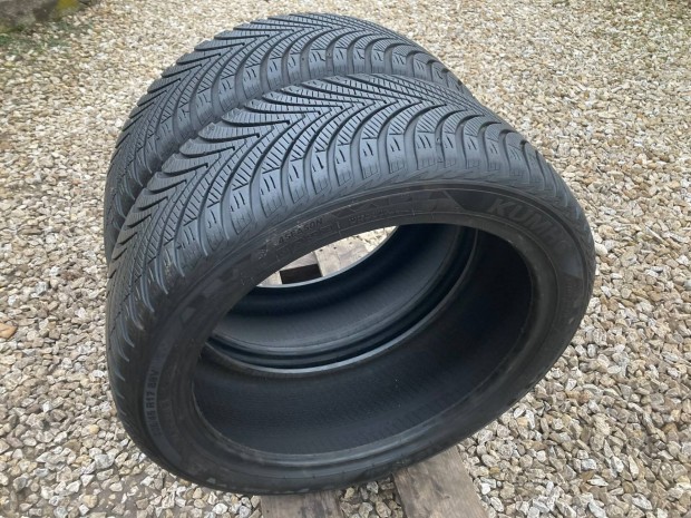 2 db. Kumho 205/45 R17 4�vszakos gumi elad�