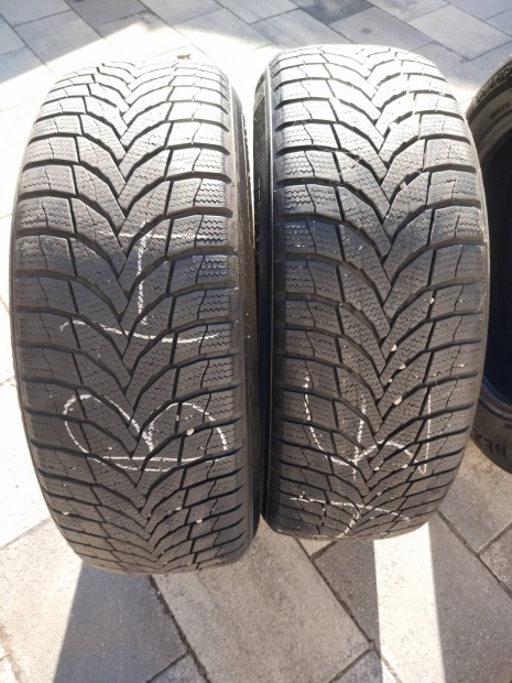 2 db  SUV Tli gumi 215/60 R17