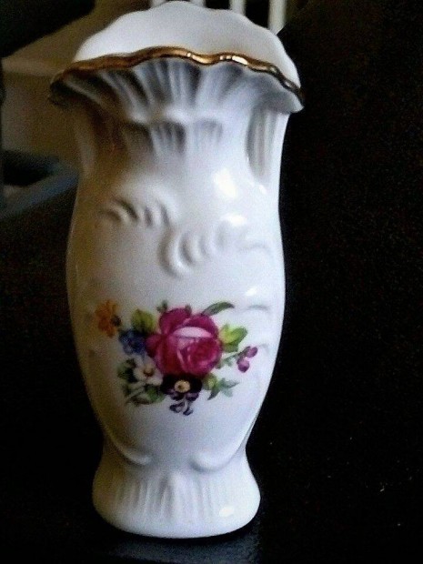 2 db. bájos mini porcelán váza Lippelsdorf + Hollóházi