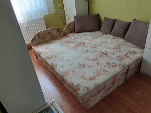 2 db ágyneműtartós heverő eladó