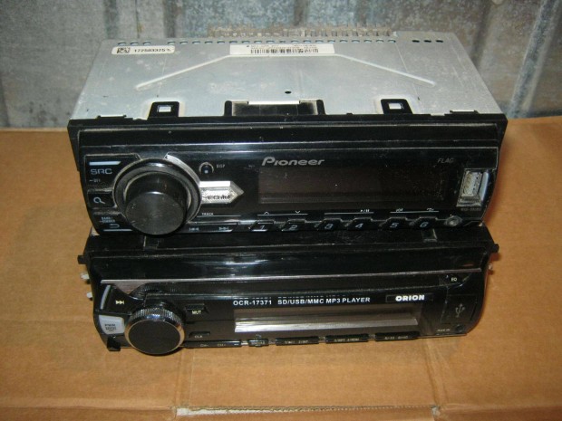 2 db autórádió, autóhifi fejegység (Pioneer, Orion)
