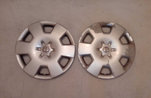 2 db gyri Toyota 15 colos dsztrcsa