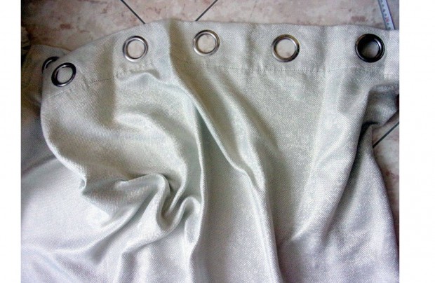 2 db gy�ny�r� modern ez�st�s drappos f�nyl� hat�s� s�t�t�t� f�gg�ny