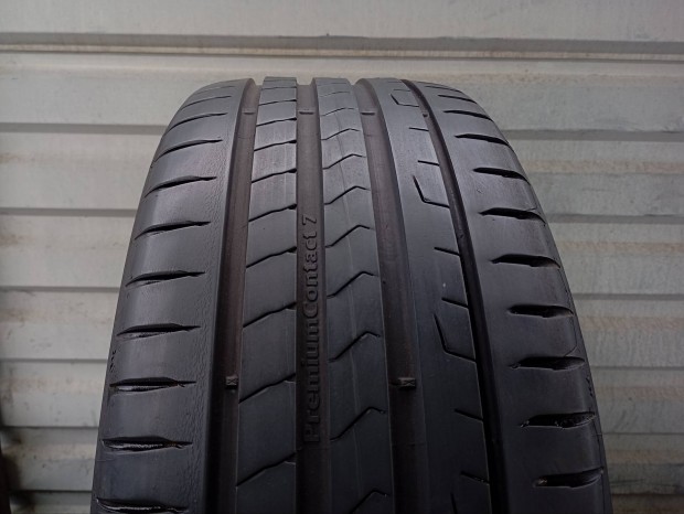 2 db használt Continental Premiumcontact 7 225/45 R19 96Y XL nyárigumi